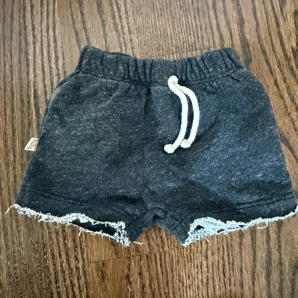 Set of 3 Childhood Clothing Boy Shorts - Picture 4 of 5